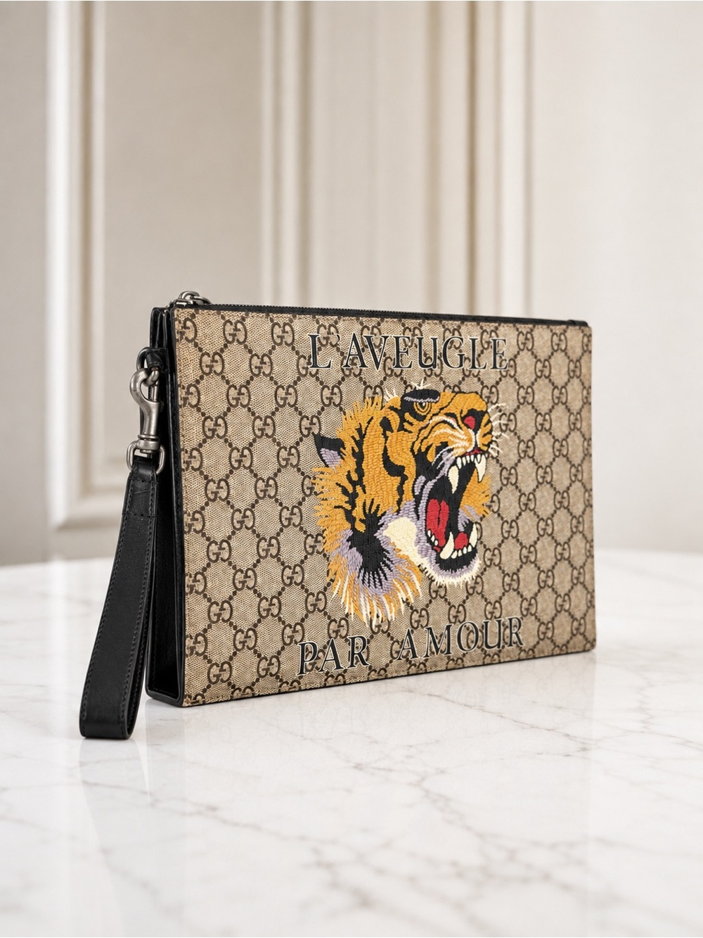 Gucci GG Supreme L’Aveugle Par Amour Tiger Large Zip Pouch Wristlet Clutch 🐅🐅 - Picture 4 of 6